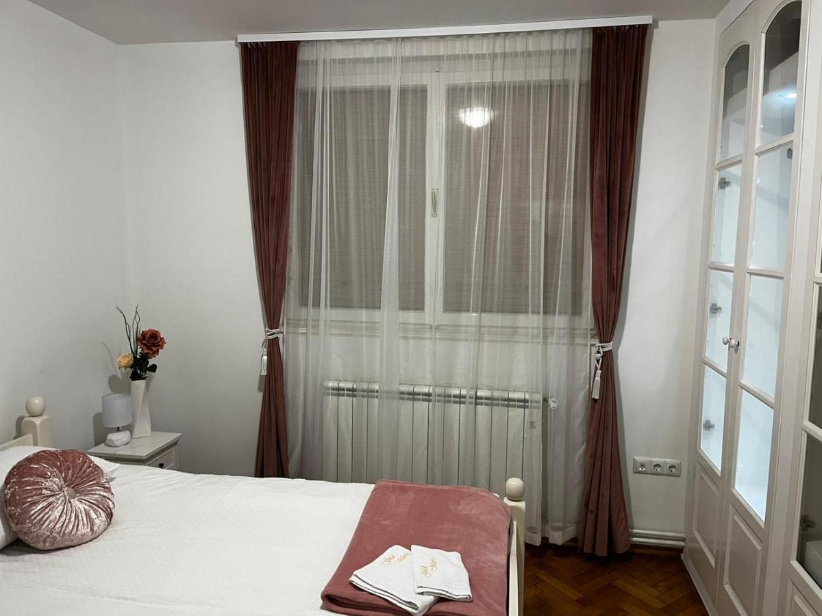 Apartman Gold Maris Lejlighed Karlovac Eksteriør billede